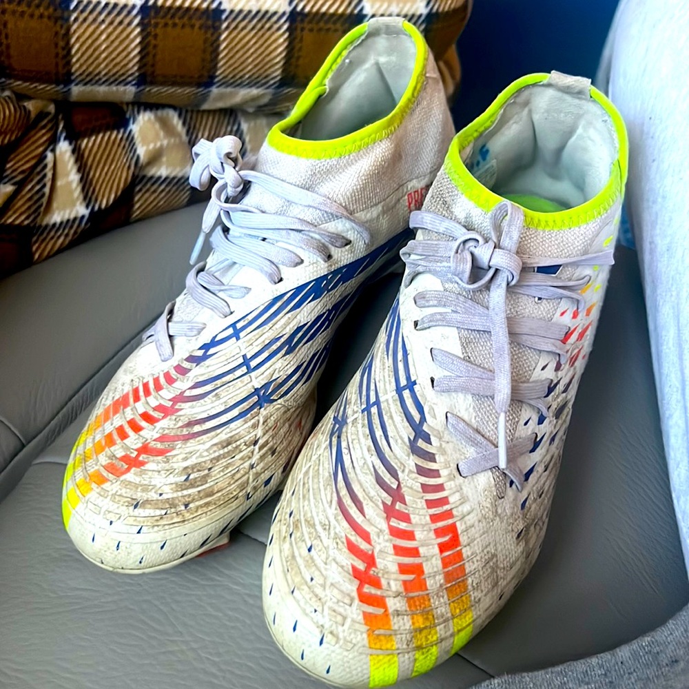 Adidas predator edge .3 soccer cleats